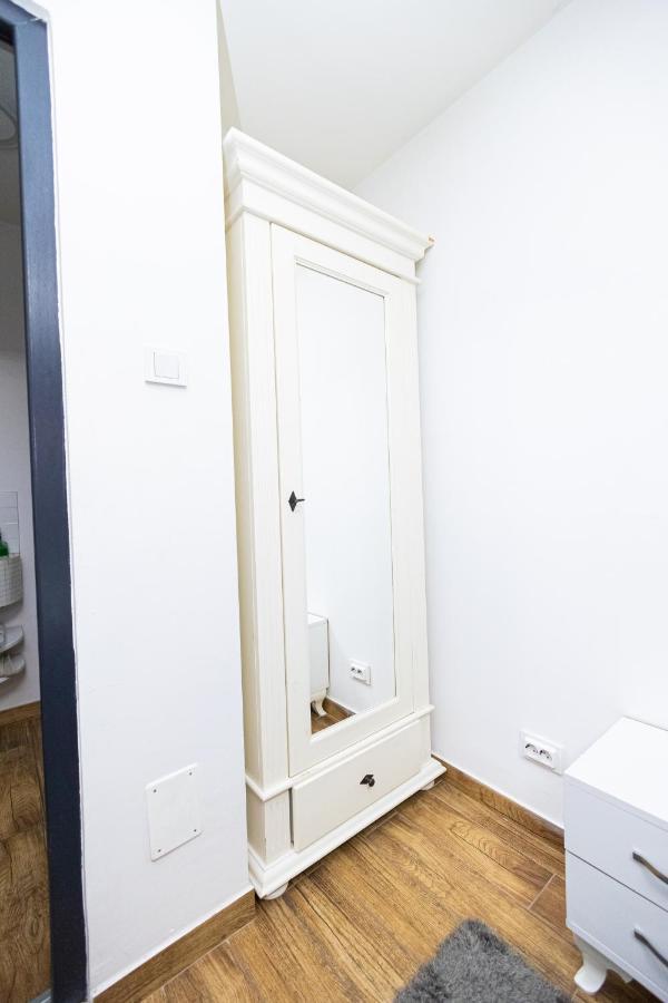 Pensiunea Ewo Iasi Extérieur photo